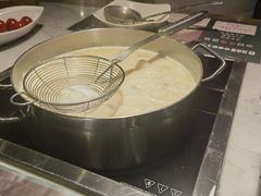 -尚尚仙·酸汤猪手·猪肚鸡火锅(华联万柳购物中心店)