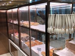 面包甜点陈列柜-奈雪的茶(石家庄万象城店)