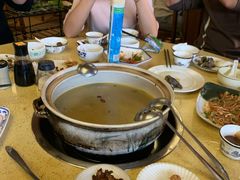 -东巴谷野生菌火锅餐厅