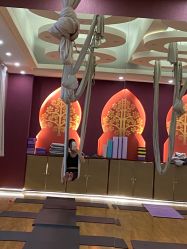 -威思丽高温瑜伽会馆