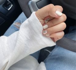 -七月美睫 美甲