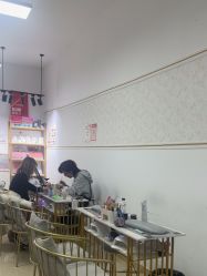 -尤米一站式美甲美睫