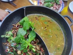 -榕江牛瘪牛肉火锅