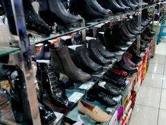 -靓足鞋店(大沽南路店)