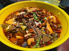 -鸿亨泰杂鱼馆(港馨家园店)