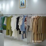 OOTD｜艺术品牌店人均300💰买到扶墙出