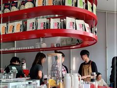 -UNI UNI(环亚凯瑟琳店)