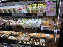面包甜点陈列柜-多乐之日(和平伊势丹店)