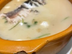 金牛湖鱼头汤-首座华宴