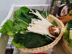 蔬菜拼盘-原味主张椰子鸡·脆皮文昌鸡煲(友谊广场店)