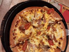 新奥尔良风情烤肉比萨-必胜客(机场路店)