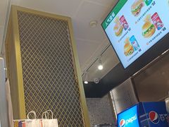 -德克士(亚中商城店)