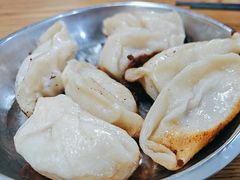 -黄阿姨锅贴大王(万航渡路店)