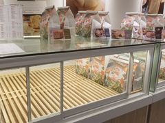面包甜点陈列柜-爸爸糖吐司面包(重庆解放碑英利大融城店)