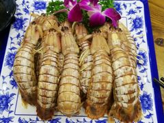 -老东镇啤酒屋海鲜加工·蒸汽海鲜·海鲜烧烤(台东店)