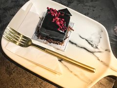 -UNI UNI(环亚凯瑟琳店)