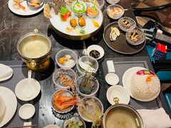 -半岛翡丽海鲜自助餐厅(观风亭店)