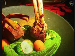 海胆鱼子酱-wann lounge 低温慢煮牛排·清吧