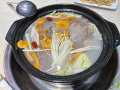 -九寨特色牦牛肉汤锅 羊肉汤锅