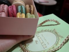 -ladurée(戴高乐机场T 2F店)