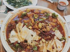 -俭寨大盘鸡·手抓肉·烧烤新疆菜(乌苏路店)