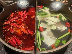 -三出山火锅(南京万象天地店)