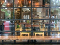 面包甜点陈列柜-RUMORS COFFEE ROASTERY鲁马滋咖啡(湖南路店)