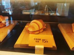 芝士培根可颂-麦当劳(百利广场店)
