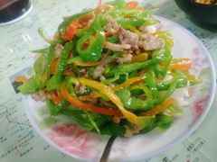 青椒肉丝盖浇-口口香小吃店