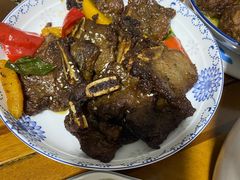 石板牛仔骨-小菜园新徽菜(芜湖镜湖苏宁店)