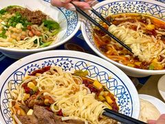 -李与白包子铺(桐梓林店)