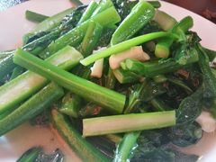 蒜蓉炒芥兰-牛肉彪·19年专注·潮汕牛肉火锅(祈福店)
