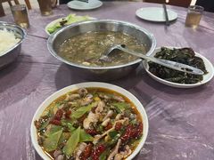 -卢六川汤肉(南方花园店)