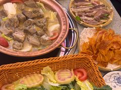 -阿婆情腊排骨火锅(金虹路店)