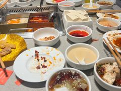 -海底捞火锅(宝龙广场夜宵主题店)