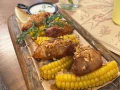 -Mark&Mars Restaurant