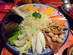 -周小明火锅(黑金冠社区店)