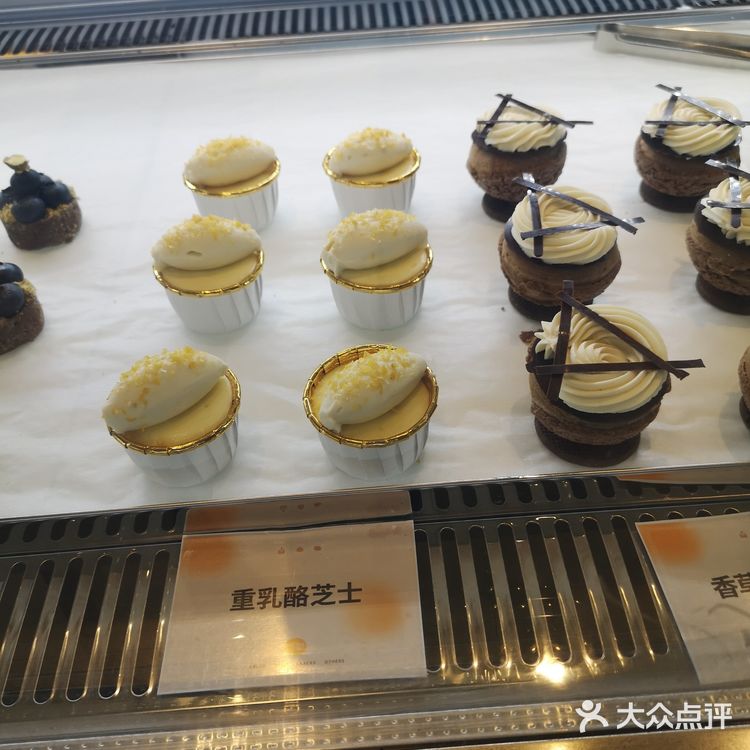 被因为颜值种草的，买了两个墩墩…