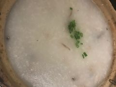 -新大咀港式茶餐厅(宝山万达店)