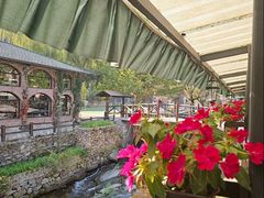 -北京水岸山吧度假村(雁栖镇店)