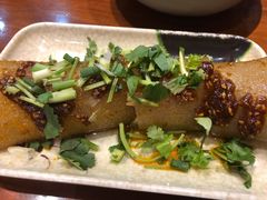 -爆炸头阿姨小四川正宗川味小吃(无任何分店)
