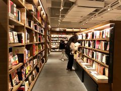 -茑屋书店(天目里店)