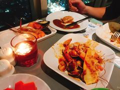 -彩虹云霄酒店76&78层国际自助餐