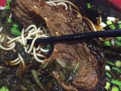 -小龙大肉面馆