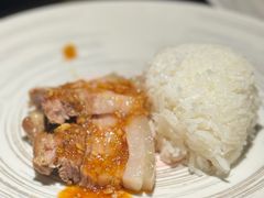 饭焐两头乌五花肉-庐灶江南·江南菜·四合院Bistro(东直门雍和宫·原华侨宾馆店)