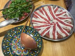 -洱火云南酸菜牛肉火锅(石景山当代商城店)