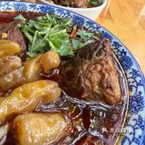 隐藏在舞蹈学院门口的牛肉面