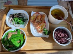 -卓玥国际月子会所(罗山路店)