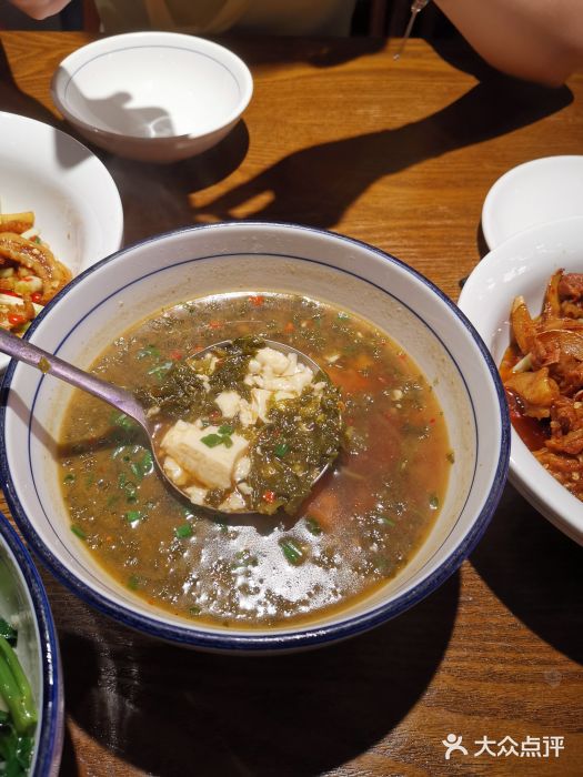 湘厨壹品(芙蓉广场店)酸菜豆腐汤图片