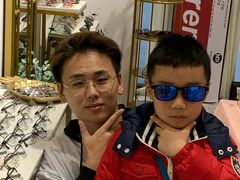 -肆兮眼镜·蔡司·徕卡战略合作店(大坪店)